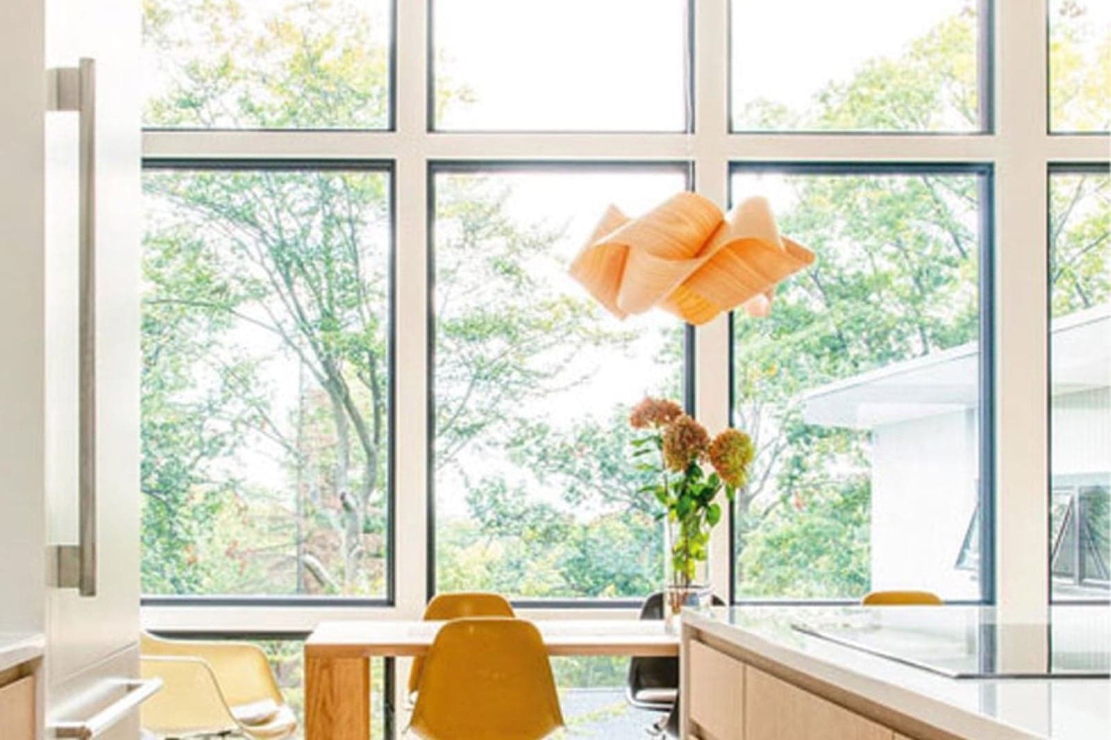 beauty images of andersen windows in s=black and white trim