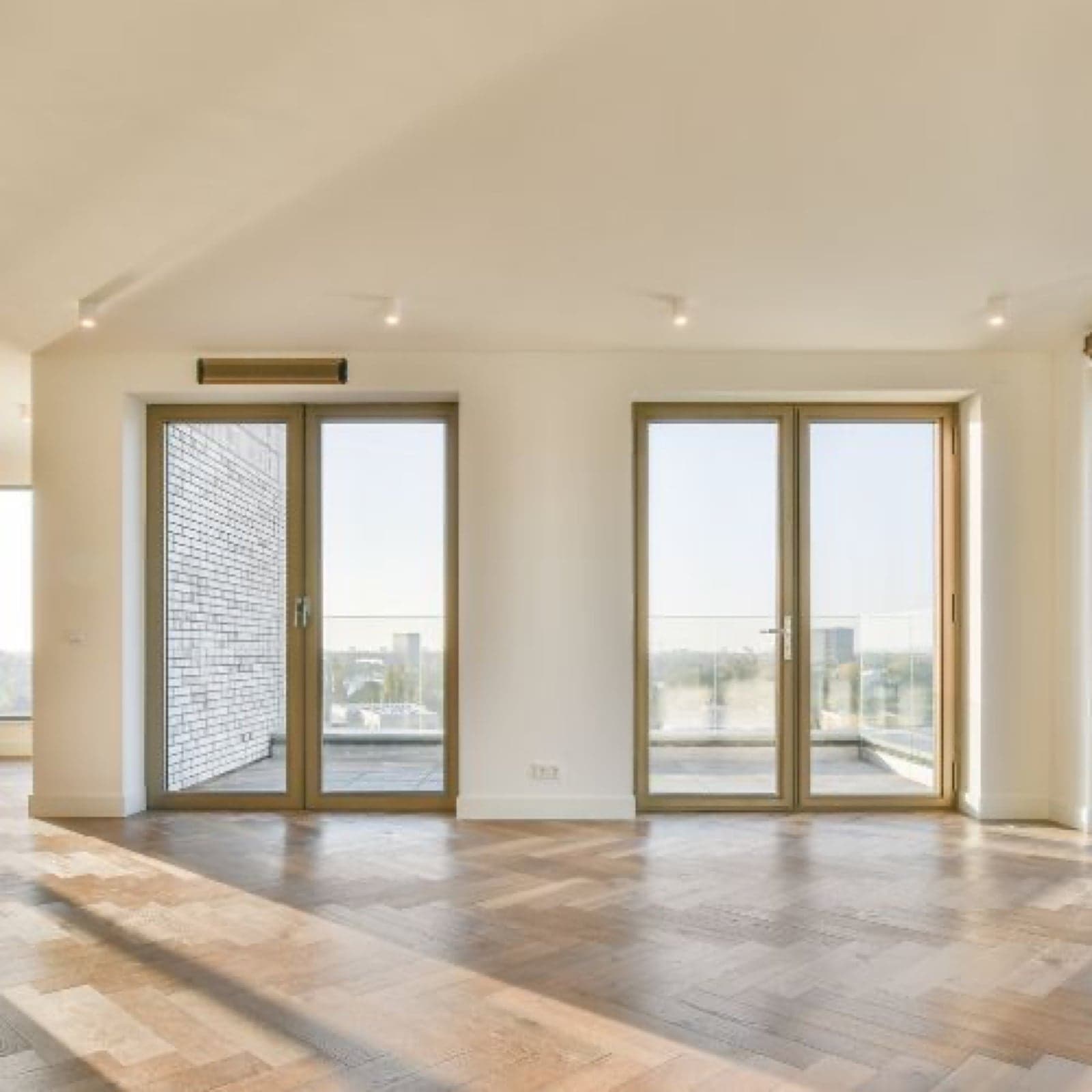 Anlin vs Andersen Windows: Which Is Better for San Diego's Coast? image