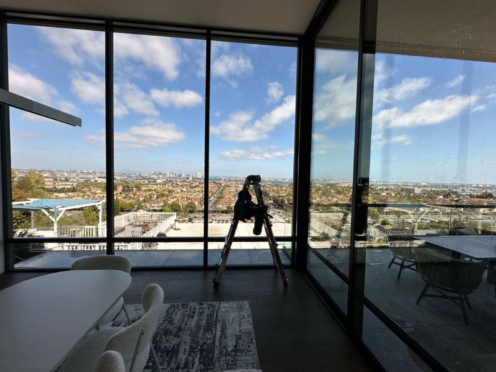 Gallery photos for Coastal Clarity Elevates San Diego Views: Image #2