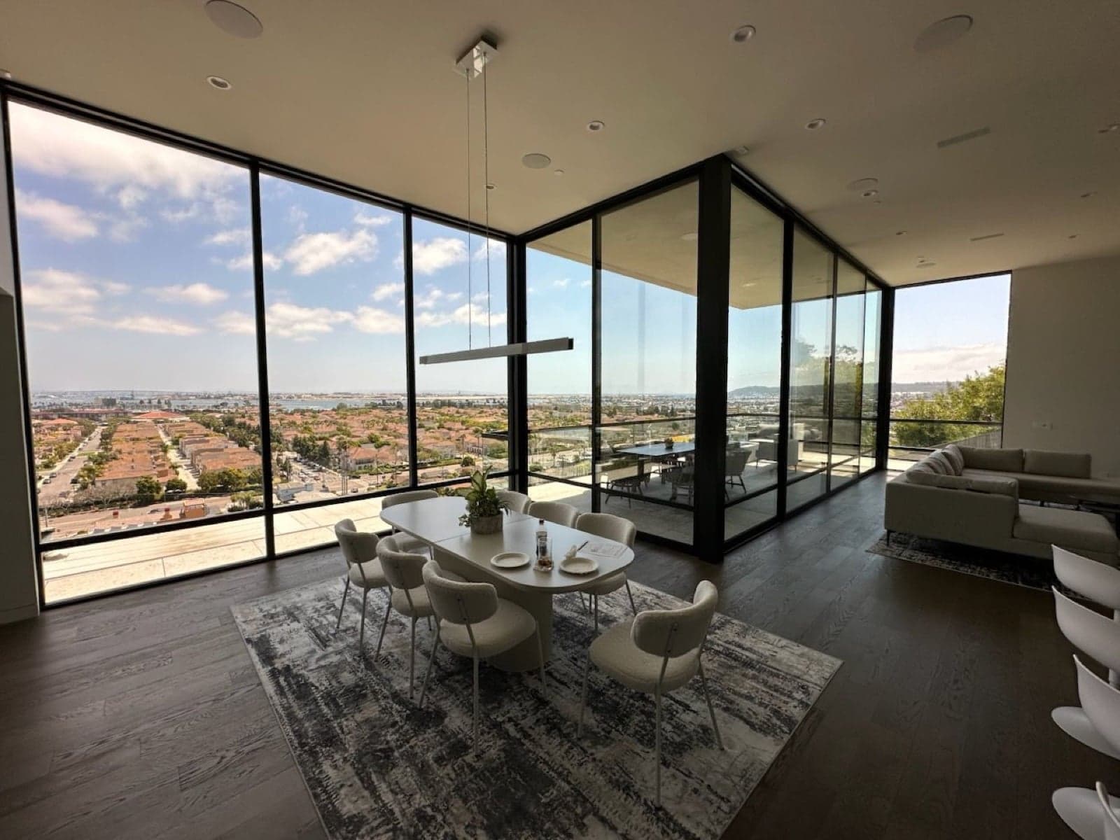 Gallery photos for Coastal Clarity Elevates San Diego Views: Image #3