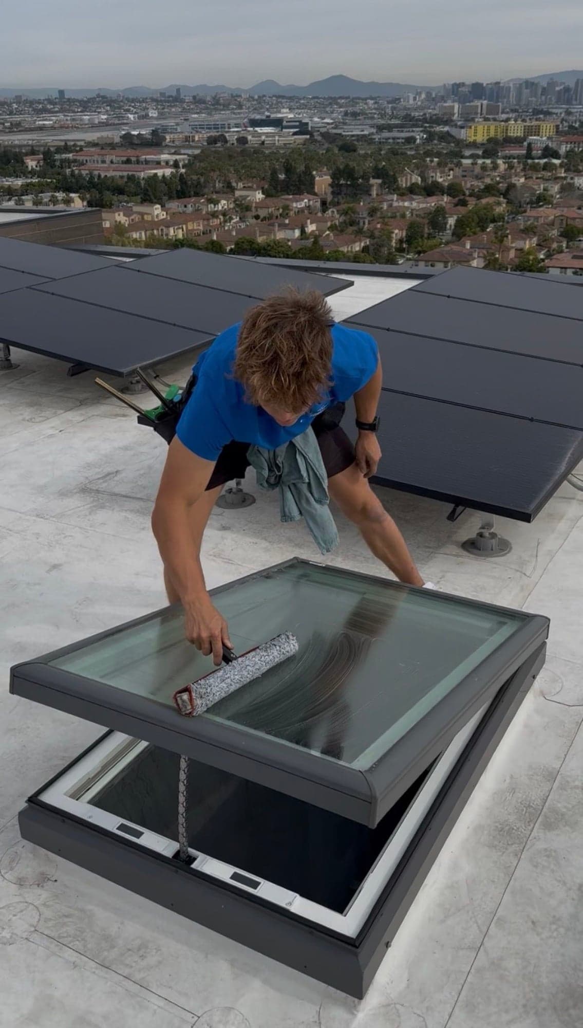 Skylight and Solar Panel Cleaning in Point Loma