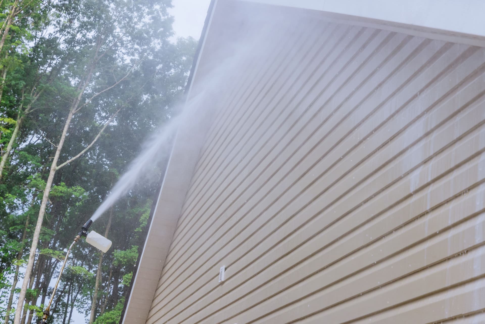 Blog post Power Washing San Diego: Professional Cleaning Services for Residential and Commercial Properties image
