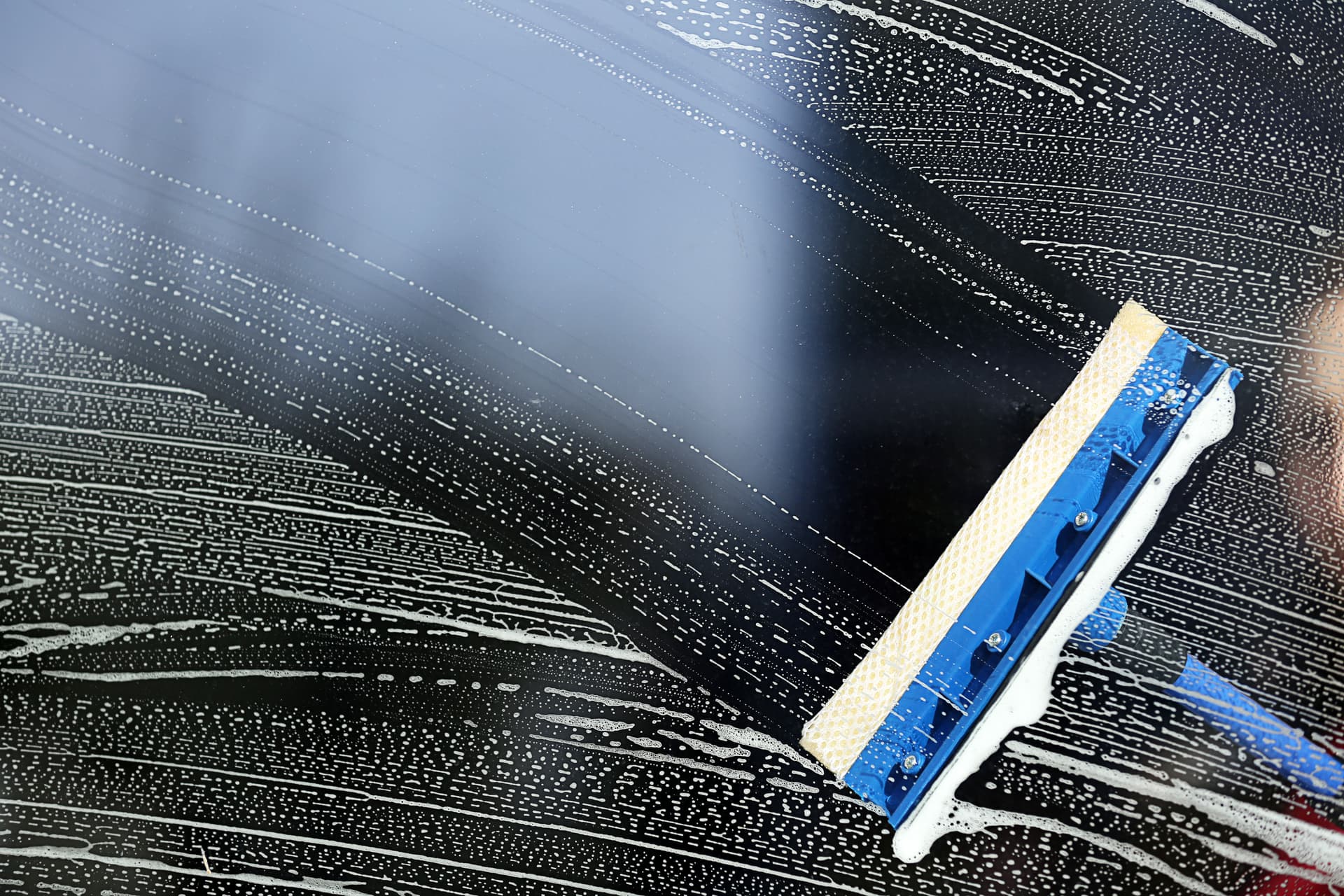 Blog post Window Cleaning Challenges in Coastal San Diego image